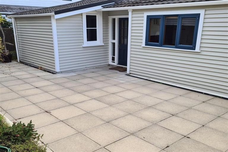 Photo of property in 25 Pinnacle Street, Seatoun, Wellington, 6022