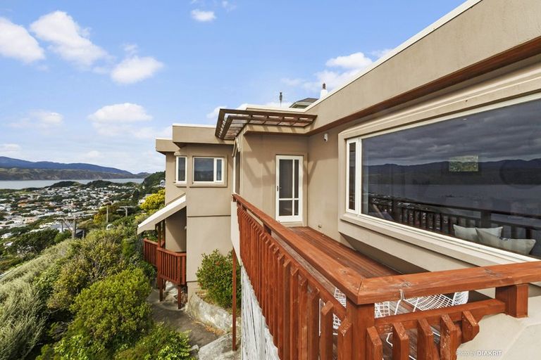 Photo of property in 75 Seatoun Heights Road, Seatoun, Wellington, 6022