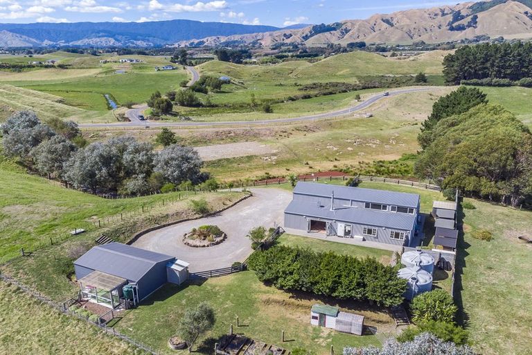 Photo of property in 125 Derham Road, Te Horo, Otaki, 5581