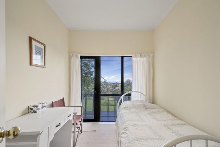 Photo of property in 7 Herea Avenue, Motuoapa, 3382