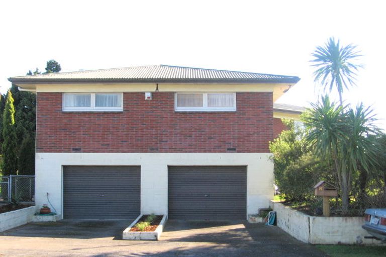Photo of property in 8 Halberg Street, Papakura, 2110