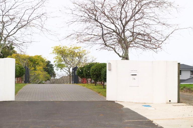 Photo of property in 36 Cockle Bay Road, Cockle Bay, Auckland, 2014