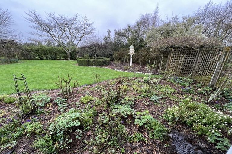 Photo of property in 118 Waihou Road, Levin, 5571