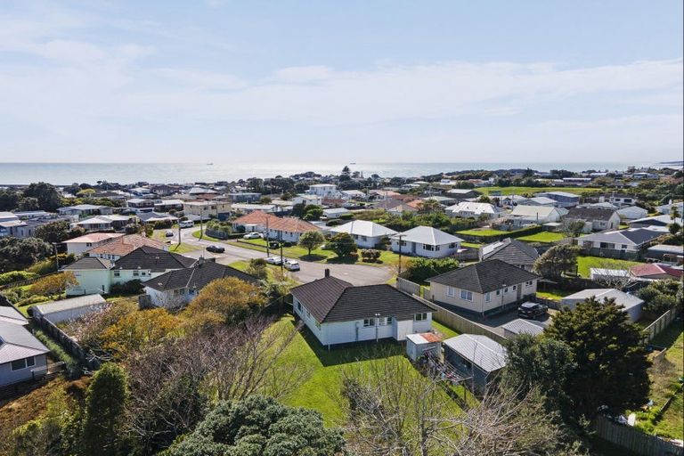 Photo of property in 24 Ridd Street, Lynmouth, New Plymouth, 4310