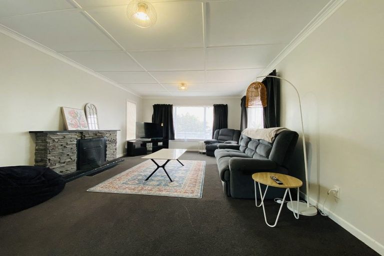 Photo of property in 16 Station Road, Pukekohe, 2120
