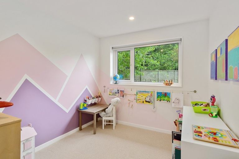 Photo of property in 16 Kiteroa Place, Cashmere, Christchurch, 8022