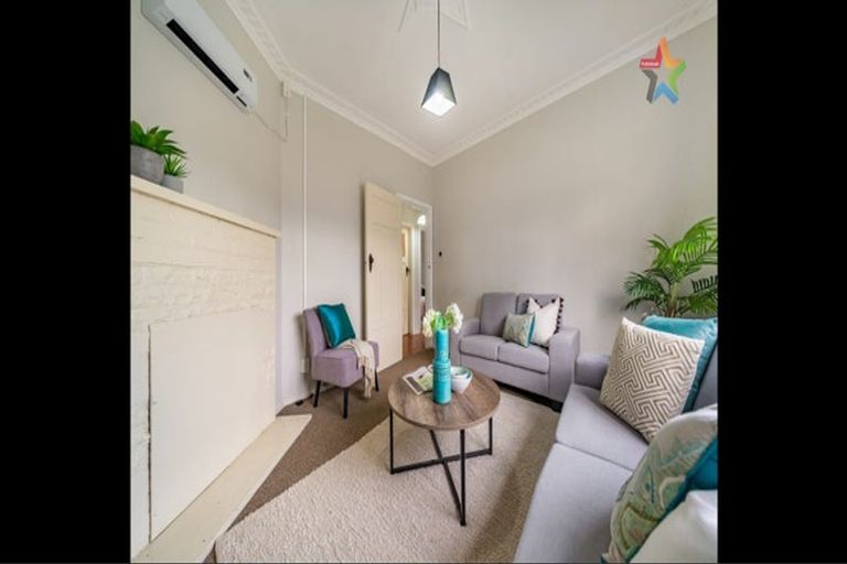 Photo of property in 20 Ludlam Crescent, Woburn, Lower Hutt, 5010