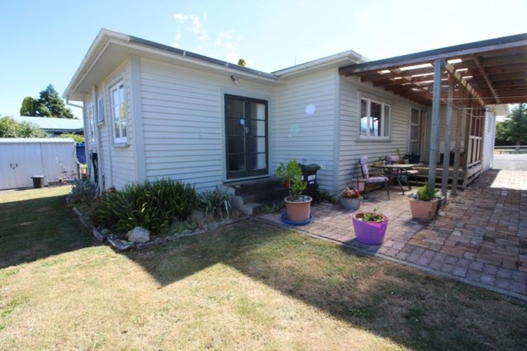 Photo of property in 3 George Street, Dannevirke, 4930