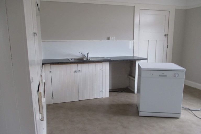 Photo of property in 107 Napier Road, Terrace End, Palmerston North, 4410