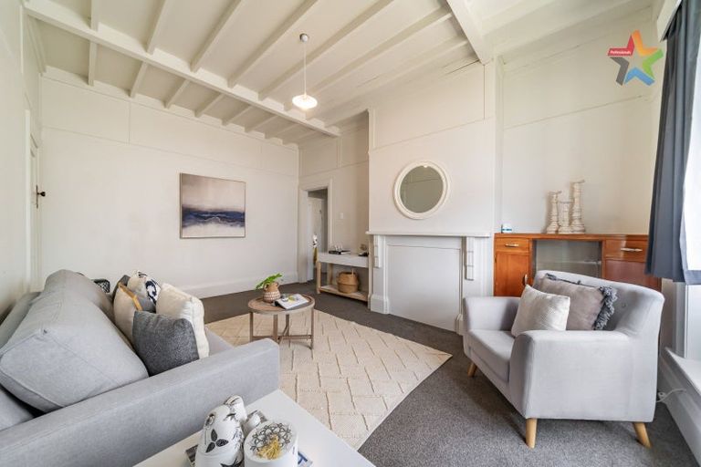 Photo of property in 8 Roxburgh Grove, Petone, Lower Hutt, 5012