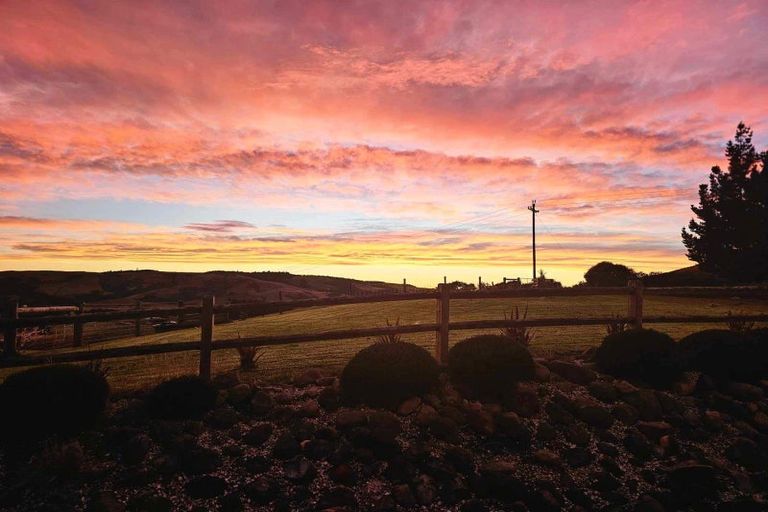 Photo of property in 2390 Owaka Highway, Katea, Balclutha, 9271