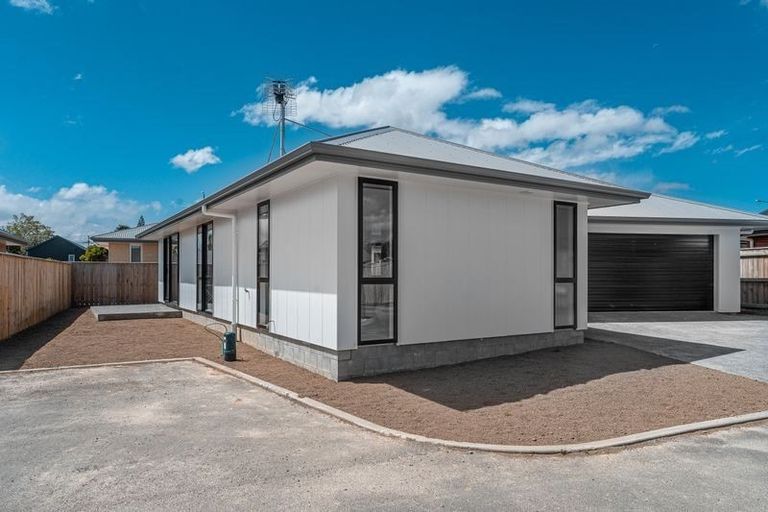 Photo of property in 6 Tarata Grove, Lansdowne, Masterton, 5810