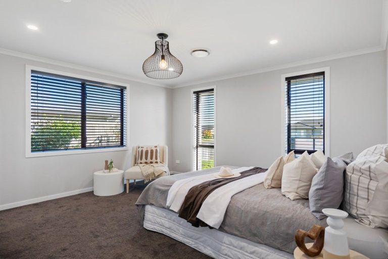 Photo of property in 82 Puhirake Crescent, Pyes Pa, Tauranga, 3112