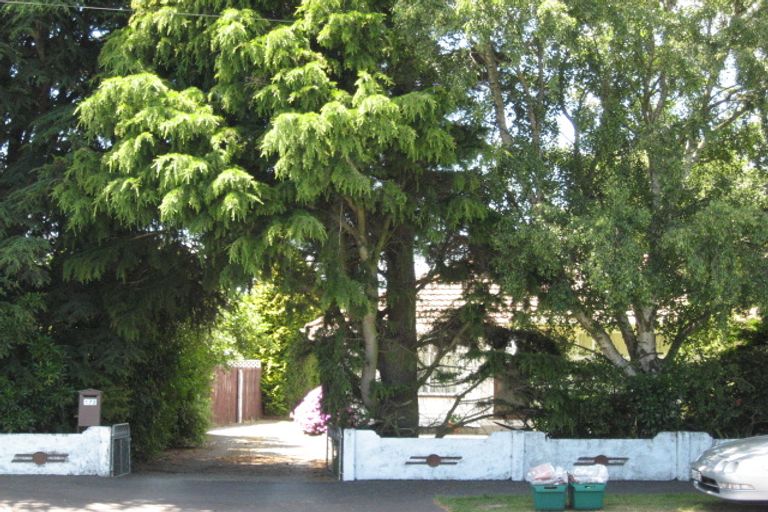 Photo of property in 172 Avonhead Road, Avonhead, Christchurch, 8042