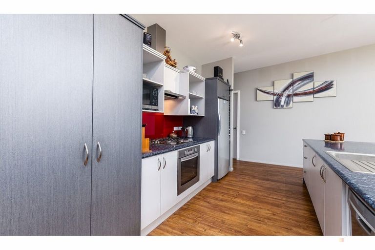 Photo of property in 84 Timaru Road, Waimate, 7924