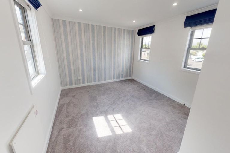 Photo of property in 3 Colombo Street, Palmerston North, 4410