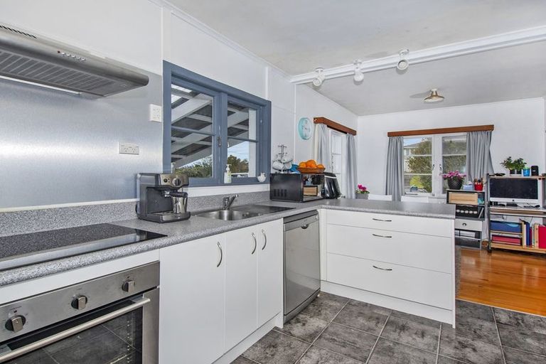 Photo of property in 24a Station Road, Heathcote Valley, Christchurch, 8022
