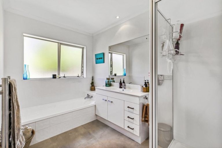 Photo of property in 49 Carlsberg Place, Papamoa Beach, Papamoa, 3118