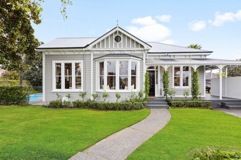 Photo of property in 600 Park Road North, Parkvale, Hastings, 4122