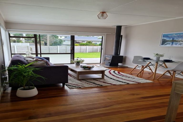 Photo of property in 15a Brixton Road, Manly, Whangaparaoa, 0930