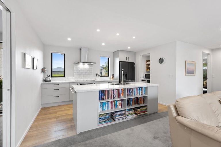 Photo of property in 4 Shier Place, Amberley, 7410