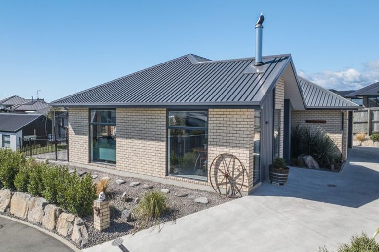 Photo of property in 60 Katania Heights, Brightwater, 7022