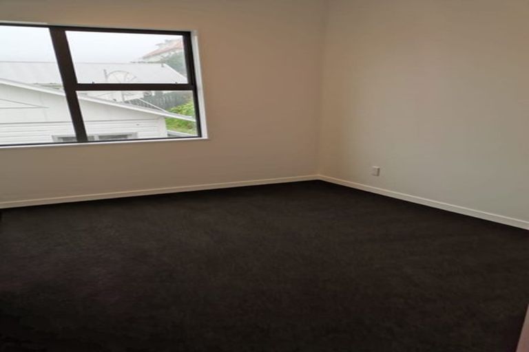Photo of property in 12/20 Trent Street, Island Bay, Wellington, 6023