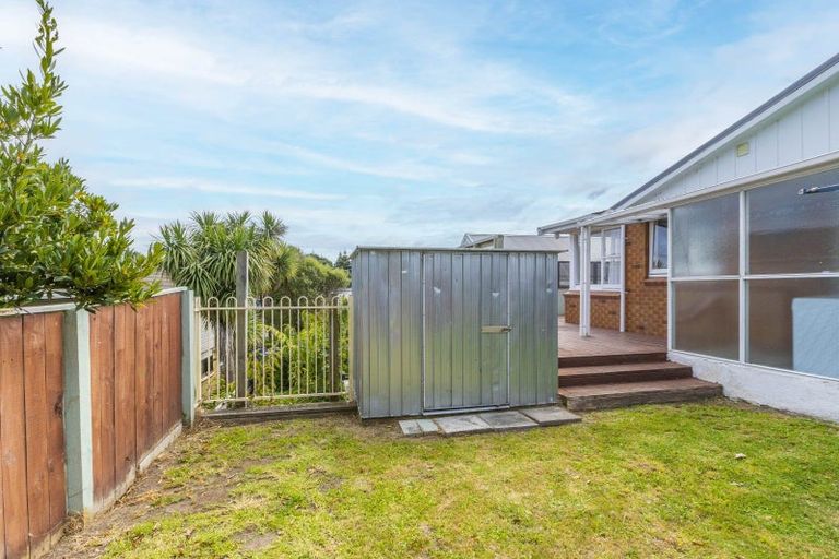 Photo of property in 12 Kowhai Grove, Raumati Beach, Paraparaumu, 5032