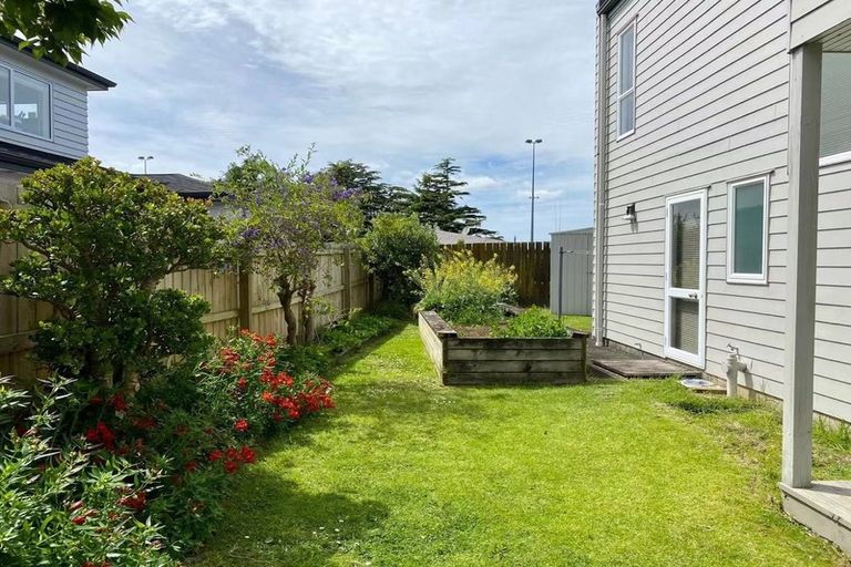 Photo of property in 20a Motu Place, Mount Wellington, Auckland, 1060