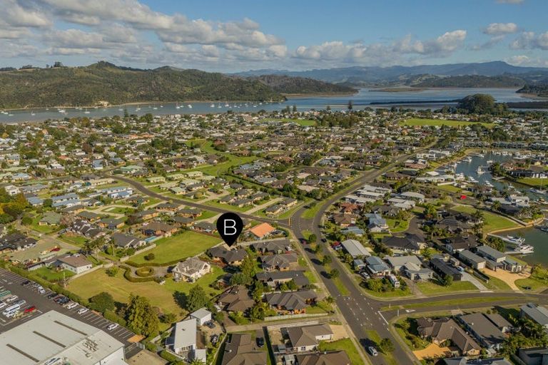 Photo of property in 38 Kupe Drive, Whitianga, 3510
