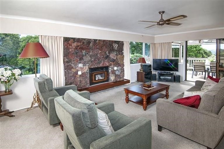 Photo of property in 53 Thatcher Street, Mission Bay, Auckland, 1071