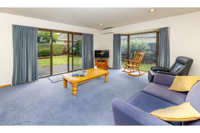 Photo of property in 23a Mappleton Avenue, Burnside, Christchurch, 8053