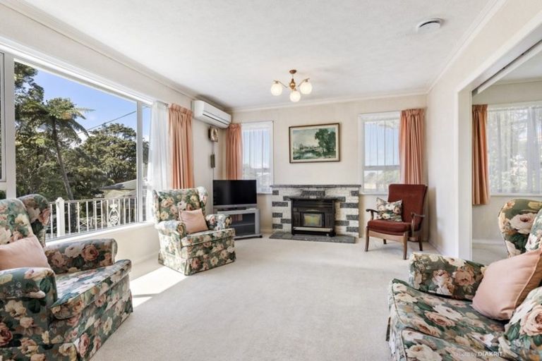 Photo of property in 145 Broderick Road, Johnsonville, Wellington, 6037