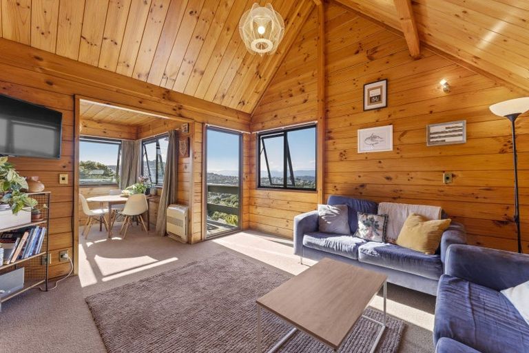 Photo of property in 27 Hauraki Street, Karori, Wellington, 6012