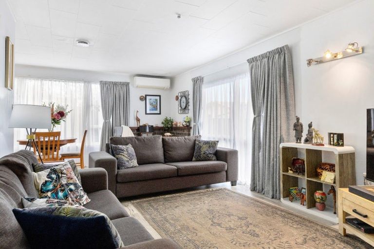 Photo of property in 10 Green Place, Richmond Heights, Taupo, 3330