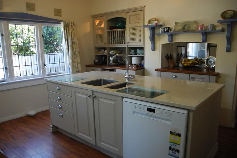 Photo of property in 23 Manse Street, Waimate, 7924