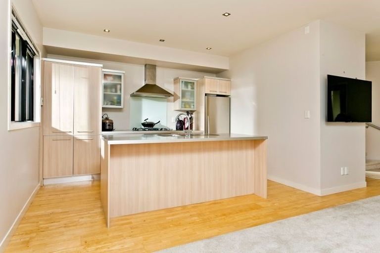 Photo of property in Point Ridge, 19/130 Gills Road, Albany Heights, Auckland, 0632