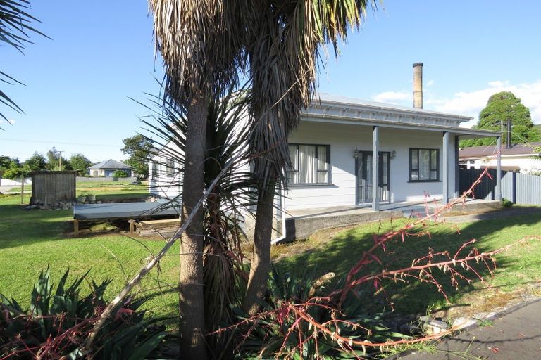 Photo of property in 138 Broadway, Reefton, 7830