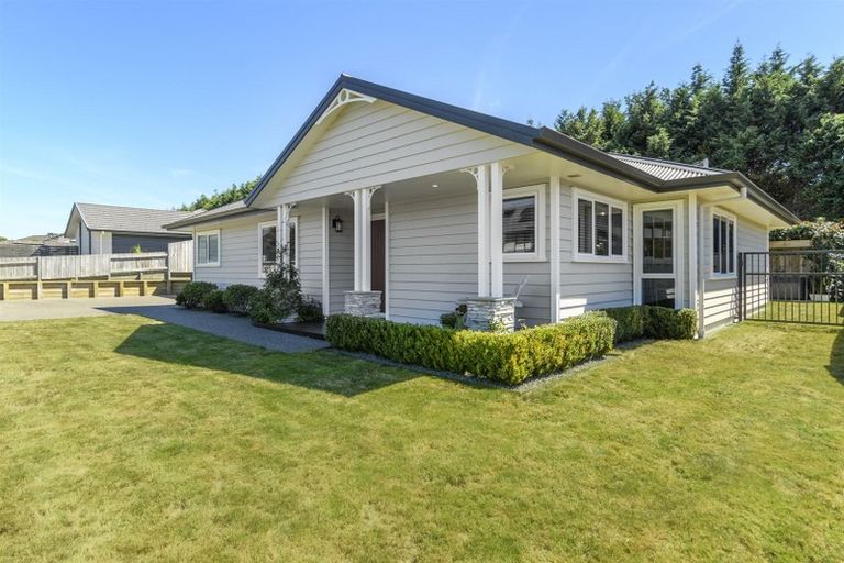 Photo of property in 26 Bertrowe Drive, Ohauiti, Tauranga, 3112