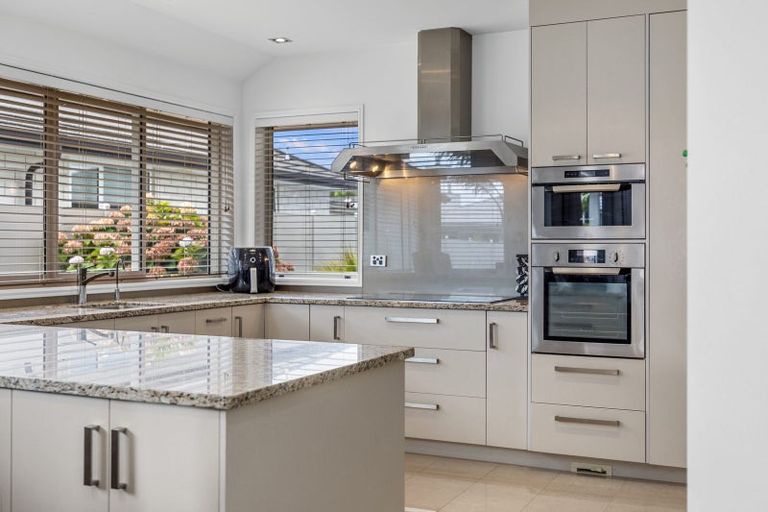 Photo of property in 49 Oceania Sands Way, Papamoa Beach, Papamoa, 3118