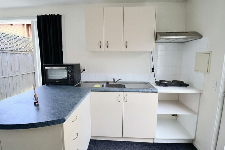 Photo of property in 9 Rewa Street, New Lynn, Auckland, 0600