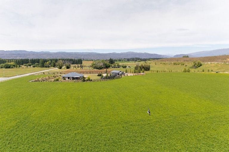 Photo of property in 57 Golden Road, Springvale, Alexandra, 9393