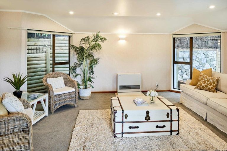 Photo of property in 123 Oriel Avenue, Tawa, Wellington, 5028