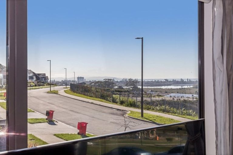 Photo of property in 52 Miller Rise, Silverdale, 0932