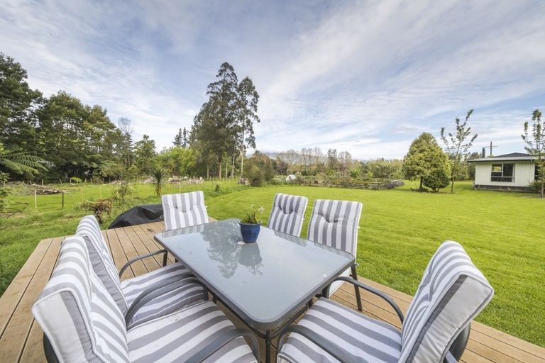 Photo of property in 18 Kuku Road, Pohangina, Ashhurst, 4884