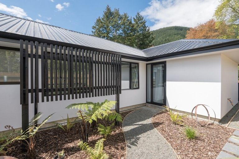 Photo of property in 4 Vintners Way, Stoke, Nelson, 7011