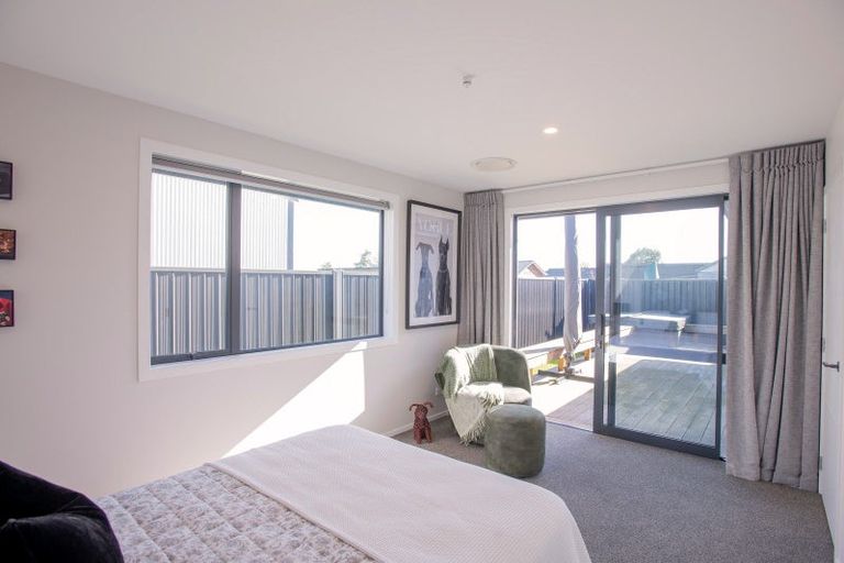 Photo of property in 18 Park Street, Winton, 9720
