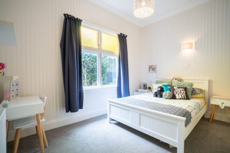 Photo of property in 10 Manson Street, Terrace End, Palmerston North, 4410