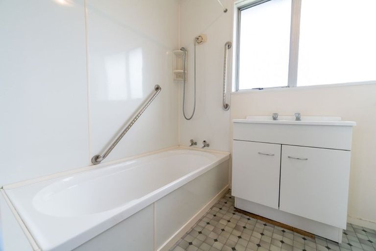 Photo of property in 14 Pop Andrew Drive, Te Anau, 9600