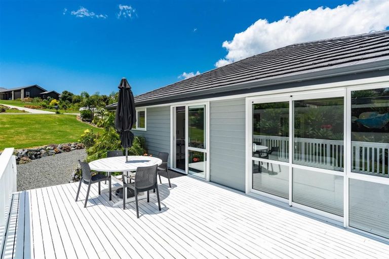 Photo of property in 30 Seascape Crescent, Waipu, 0582